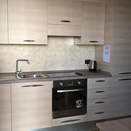 Monforte dʼAlba Casa Dusat In Accogliente Edificio Nel Centro Di Monforte מראה חיצוני תמונה